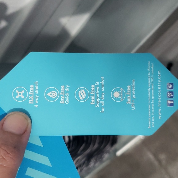 NWT HEATWAVE KEYHOLE HALTER SWIM‎ TOP SIZE SMALL - Picture 6 of 10